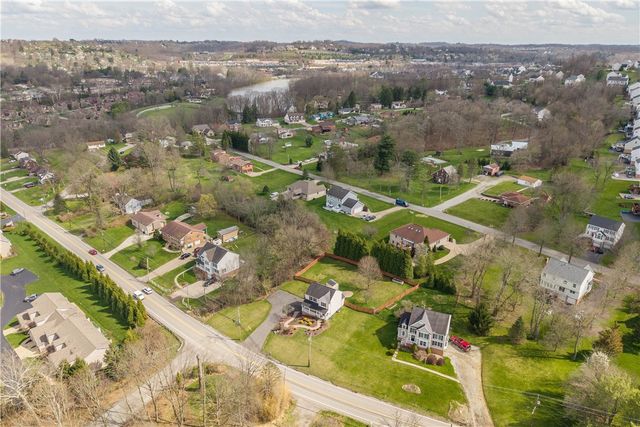 503 W McMurray Rd, North Strabane, PA 15317