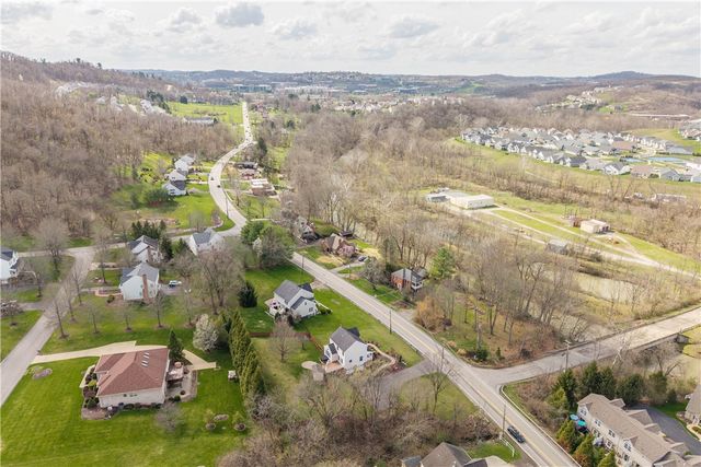 503 W McMurray Rd, North Strabane, PA 15317