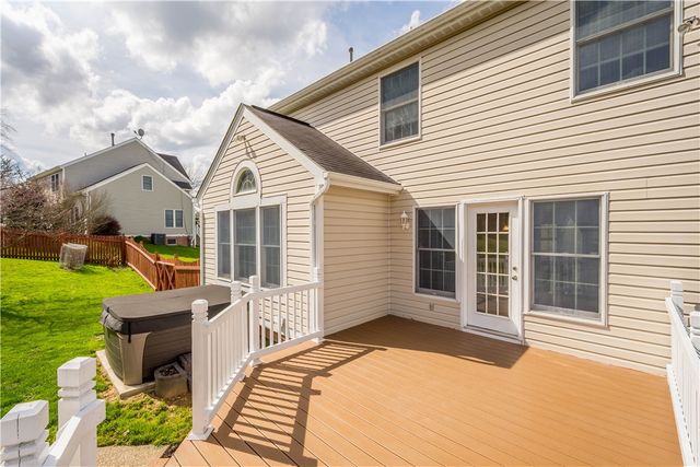 503 W McMurray Rd, North Strabane, PA 15317