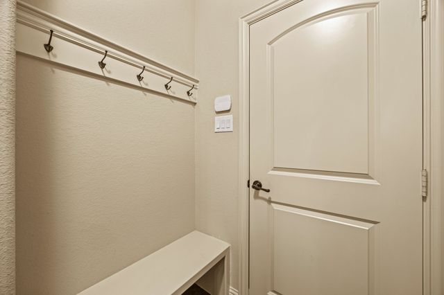 6913 Bobwhite Drive, North Richland Hills, TX 76182