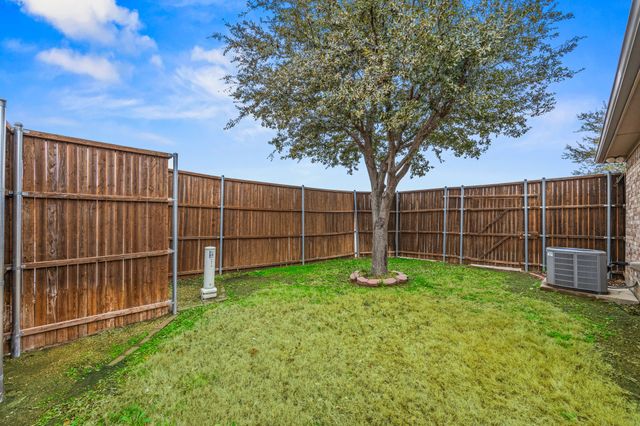 6913 Bobwhite Drive, North Richland Hills, TX 76182
