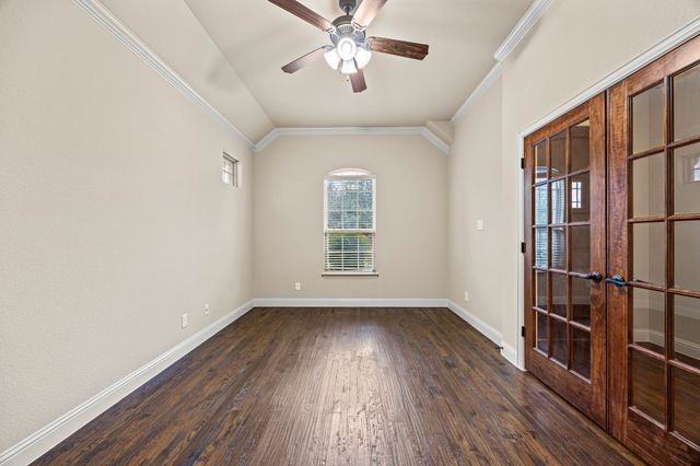 6913 Bobwhite Drive, North Richland Hills, TX 76182