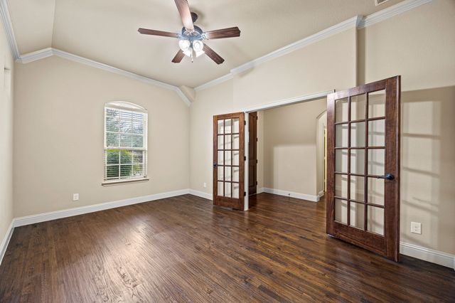 6913 Bobwhite Drive, North Richland Hills, TX 76182