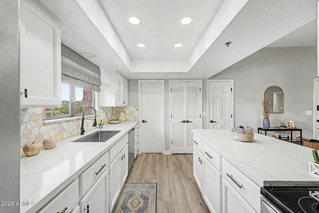 3031 N CIVIC CENTER Plaza 302, Scottsdale, AZ 85251