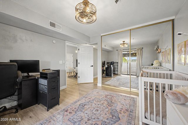 3031 N CIVIC CENTER Plaza 302, Scottsdale, AZ 85251