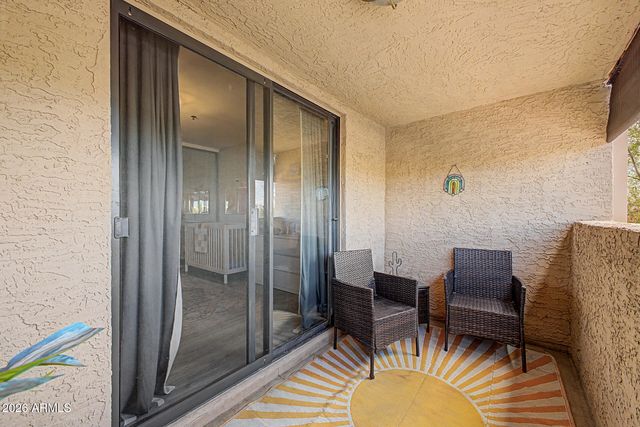 3031 N CIVIC CENTER Plaza 302, Scottsdale, AZ 85251