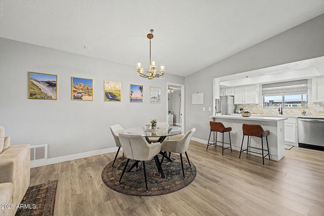 3031 N CIVIC CENTER Plaza 302, Scottsdale, AZ 85251