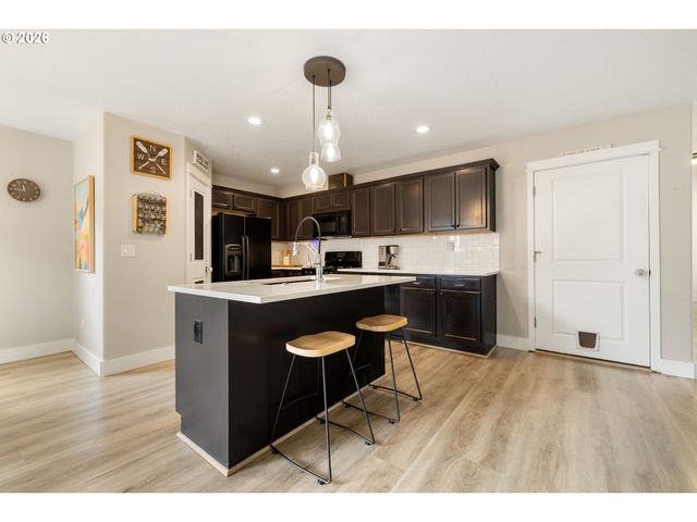 38853 REDWOOD St, Sandy, OR 97055
