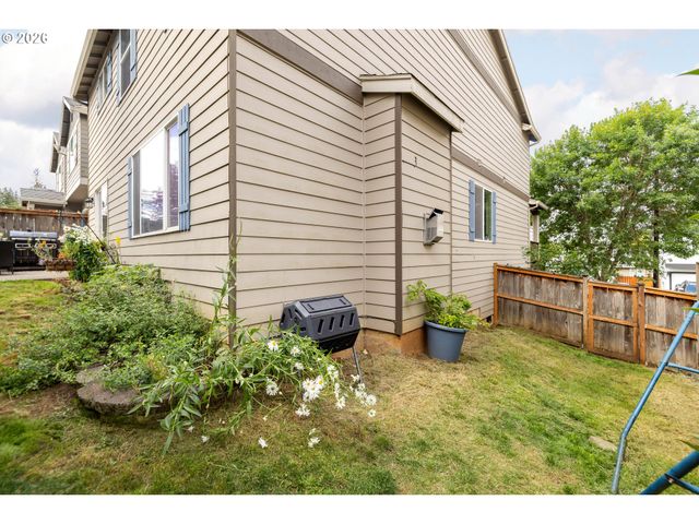 38853 REDWOOD St, Sandy, OR 97055