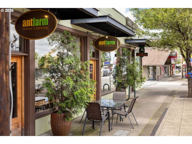 38853 REDWOOD St, Sandy, OR 97055