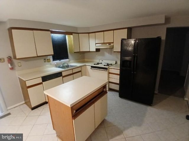 5308 WOODLAND BLVD, Oxon Hill, MD 20745