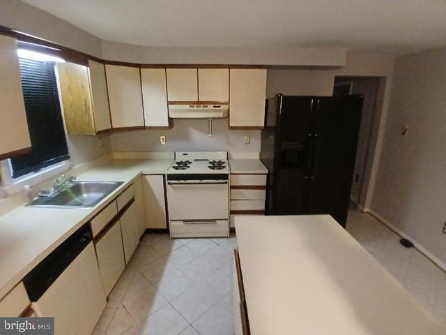 5308 WOODLAND BLVD, Oxon Hill, MD 20745