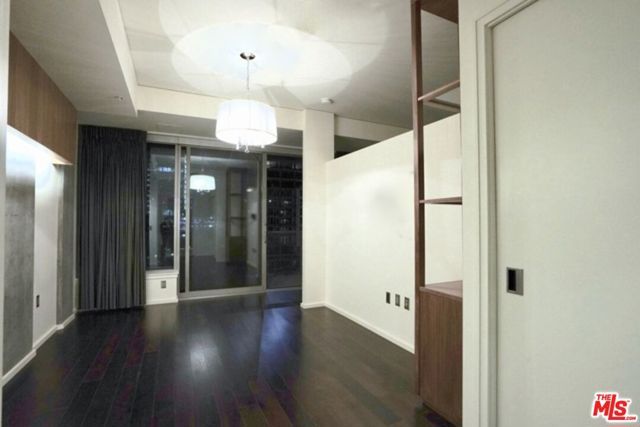 1155 S Grand Avenue 912, Los Angeles, CA 90015
