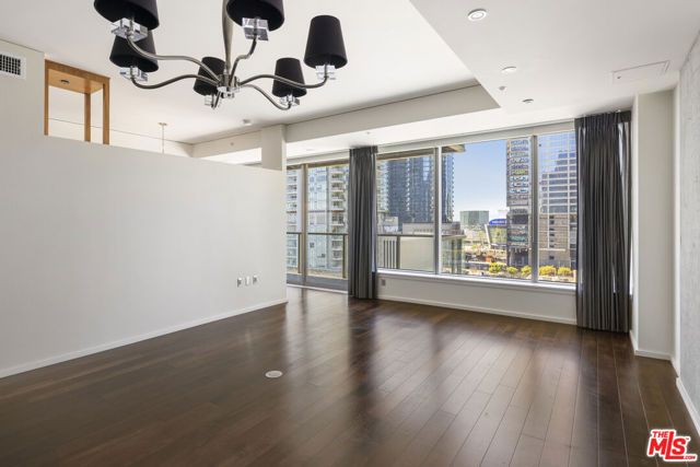 1155 S Grand Avenue 912, Los Angeles, CA 90015