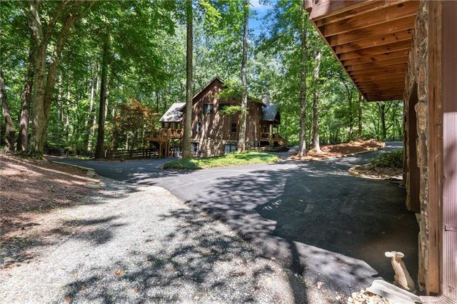6660 Victory Drive, Acworth, GA 30102