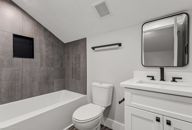 7025 Quarry Lane, Quinlan, TX 75474