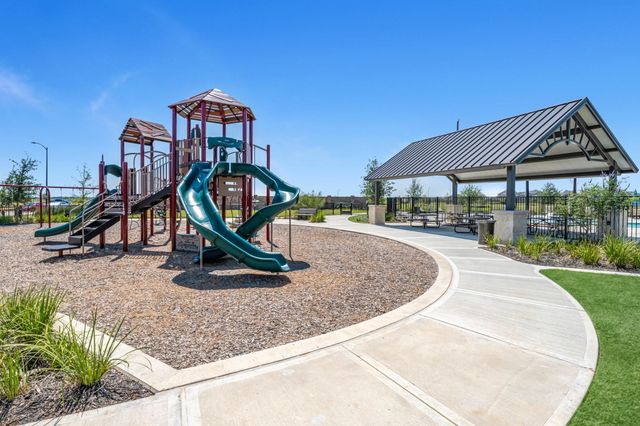 336 Spruce Oak Lane, Waller, TX 77484