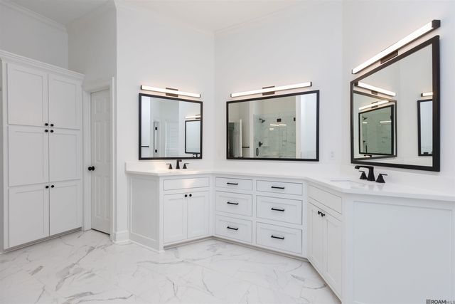 6022 Grand Coteau Dr, Baton Rouge, LA 70817