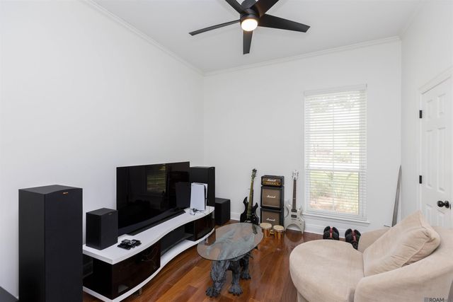 6022 Grand Coteau Dr, Baton Rouge, LA 70817