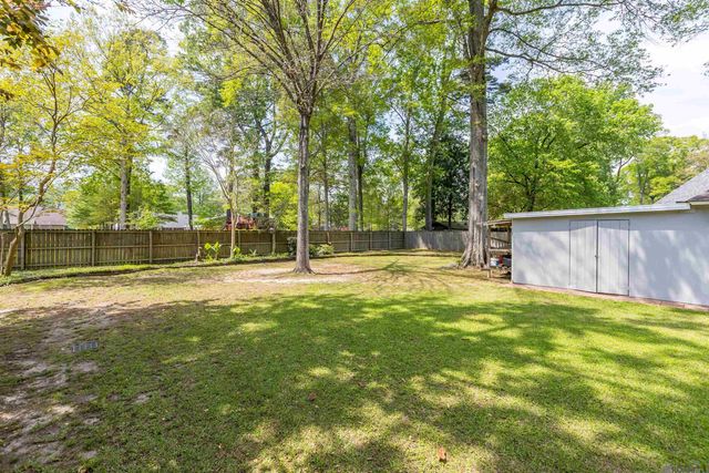 6022 Grand Coteau Dr, Baton Rouge, LA 70817