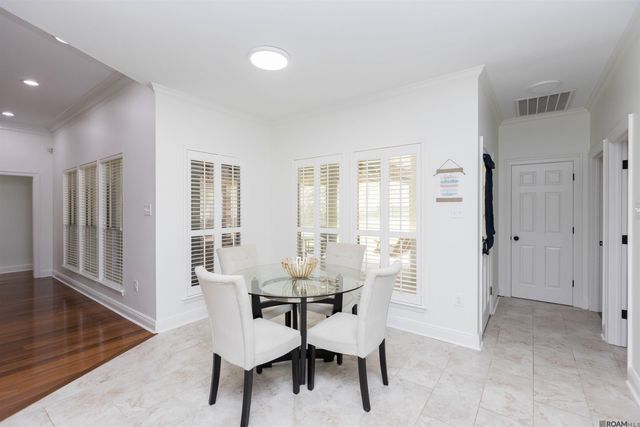 6022 Grand Coteau Dr, Baton Rouge, LA 70817