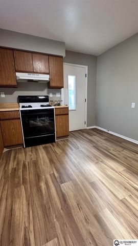 703 S 10th Street, Plattsmouth, NE 68048