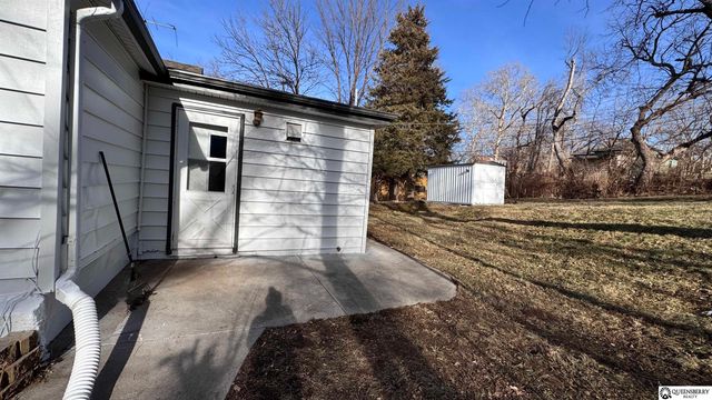 703 S 10th Street, Plattsmouth, NE 68048