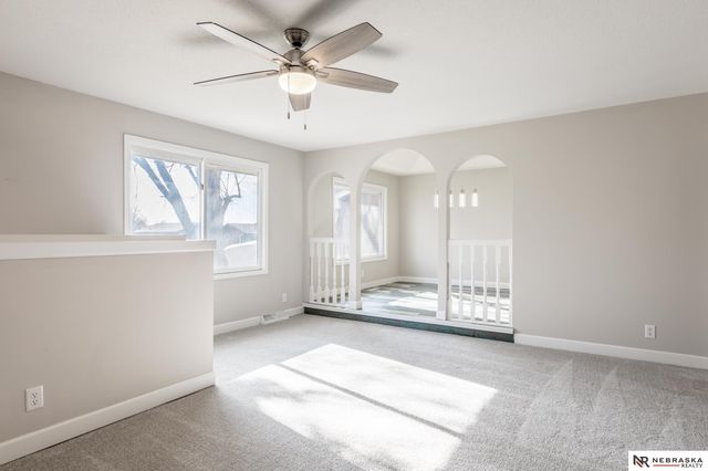 508 Jinings Drive, Bellevue, NE 68005