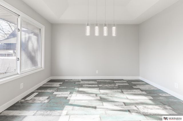 508 Jinings Drive, Bellevue, NE 68005