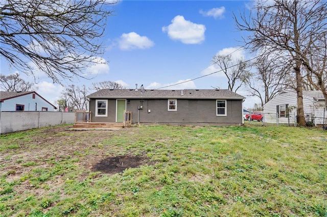 1106 S 50th Drive, Kansas City, KS 66106