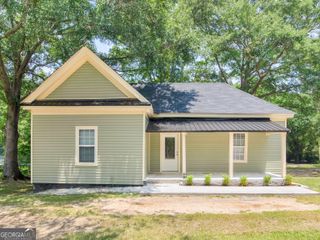 245 Atlanta Street, Barnesville, GA 30204