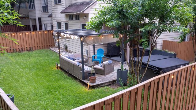 48 Lakeridge Drive, The Woodlands, TX 77381