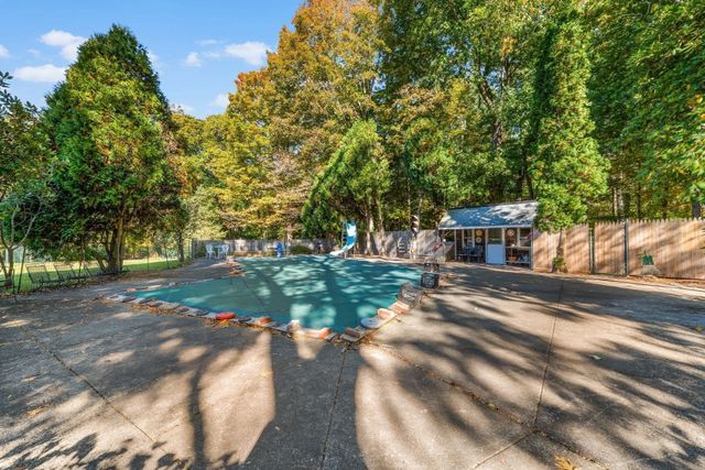 548 Plymouth St, East Bridgewater, MA 02333