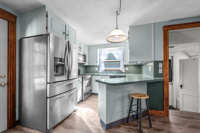 548 Plymouth St, East Bridgewater, MA 02333