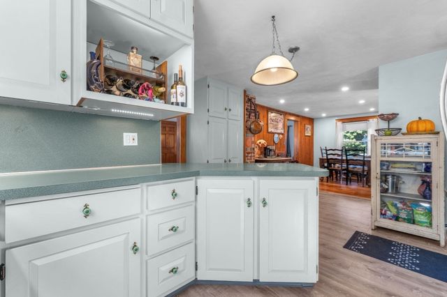 548 Plymouth St, East Bridgewater, MA 02333