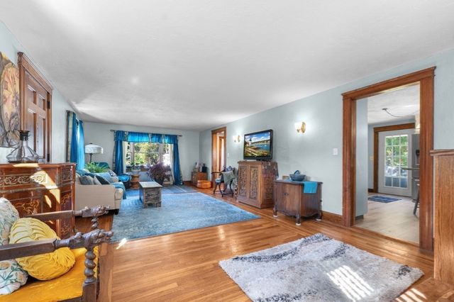 548 Plymouth St, East Bridgewater, MA 02333