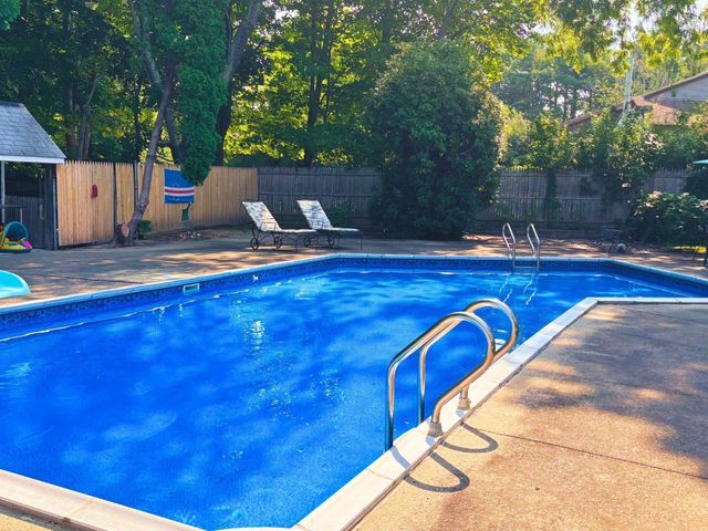 548 Plymouth St, East Bridgewater, MA 02333