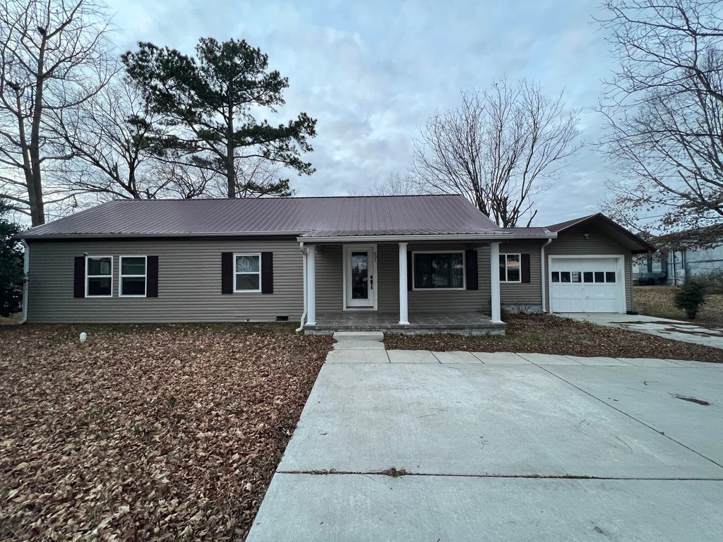 631 W Maple St, Morrison, TN 37357