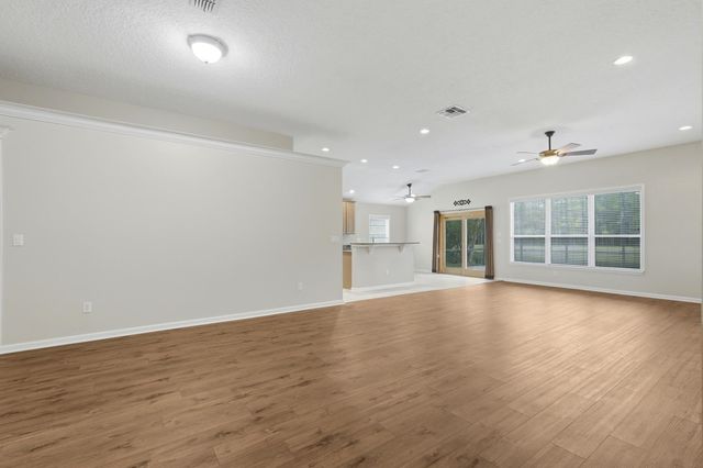 391 Stonehurst Pkwy, St Augustine, FL 32092