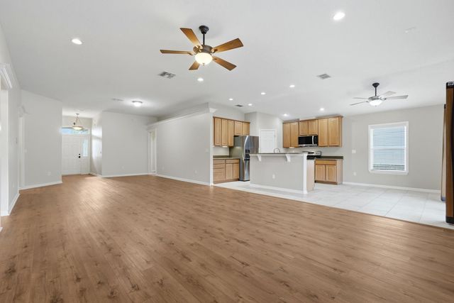 391 Stonehurst Pkwy, St Augustine, FL 32092