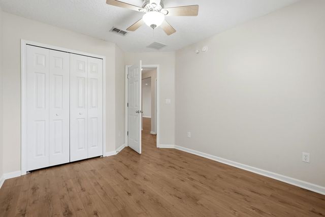 391 Stonehurst Pkwy, St Augustine, FL 32092