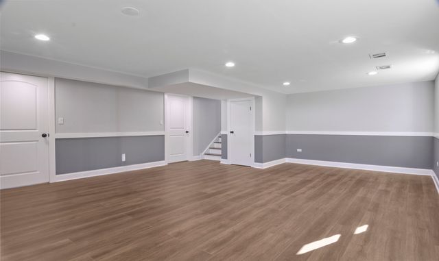 5748 W 89th Place, Oak Lawn, IL 60453