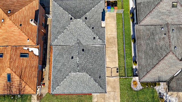 5748 W 89th Place, Oak Lawn, IL 60453