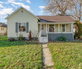 406 Stanton Street, Bay City, MI 48708
