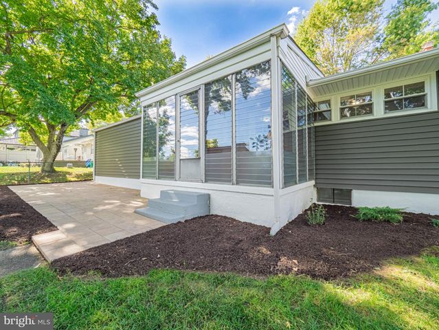 134 VILLANOVA DR, Lawrence Township, NJ 08648