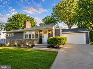 134 VILLANOVA DR, Lawrence Township, NJ 08648