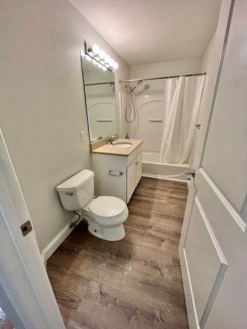 320 Rindge Ave 204, Cambridge, MA 02140
