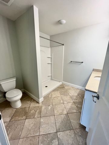 320 Rindge Ave 204, Cambridge, MA 02140