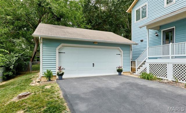 29 Forest Lane, O'fallon, MO 63366