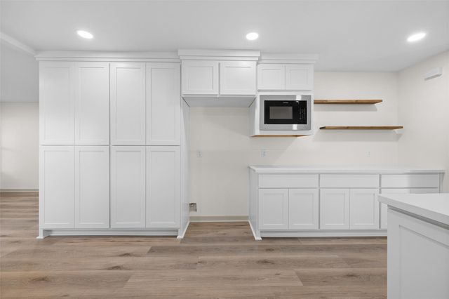 911 Eilers Street, Schulenburg, TX 78956